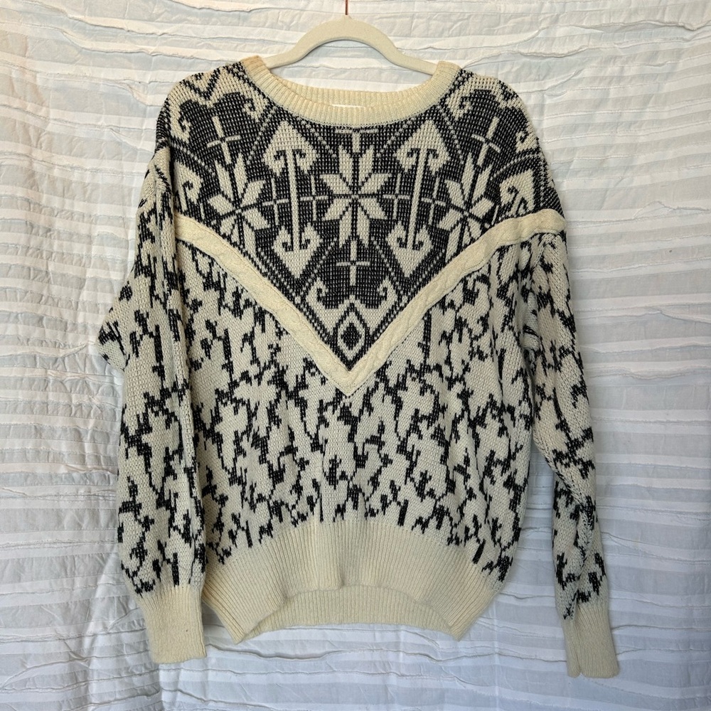 VINTAGE 90’s Westbound Black and White Sweater